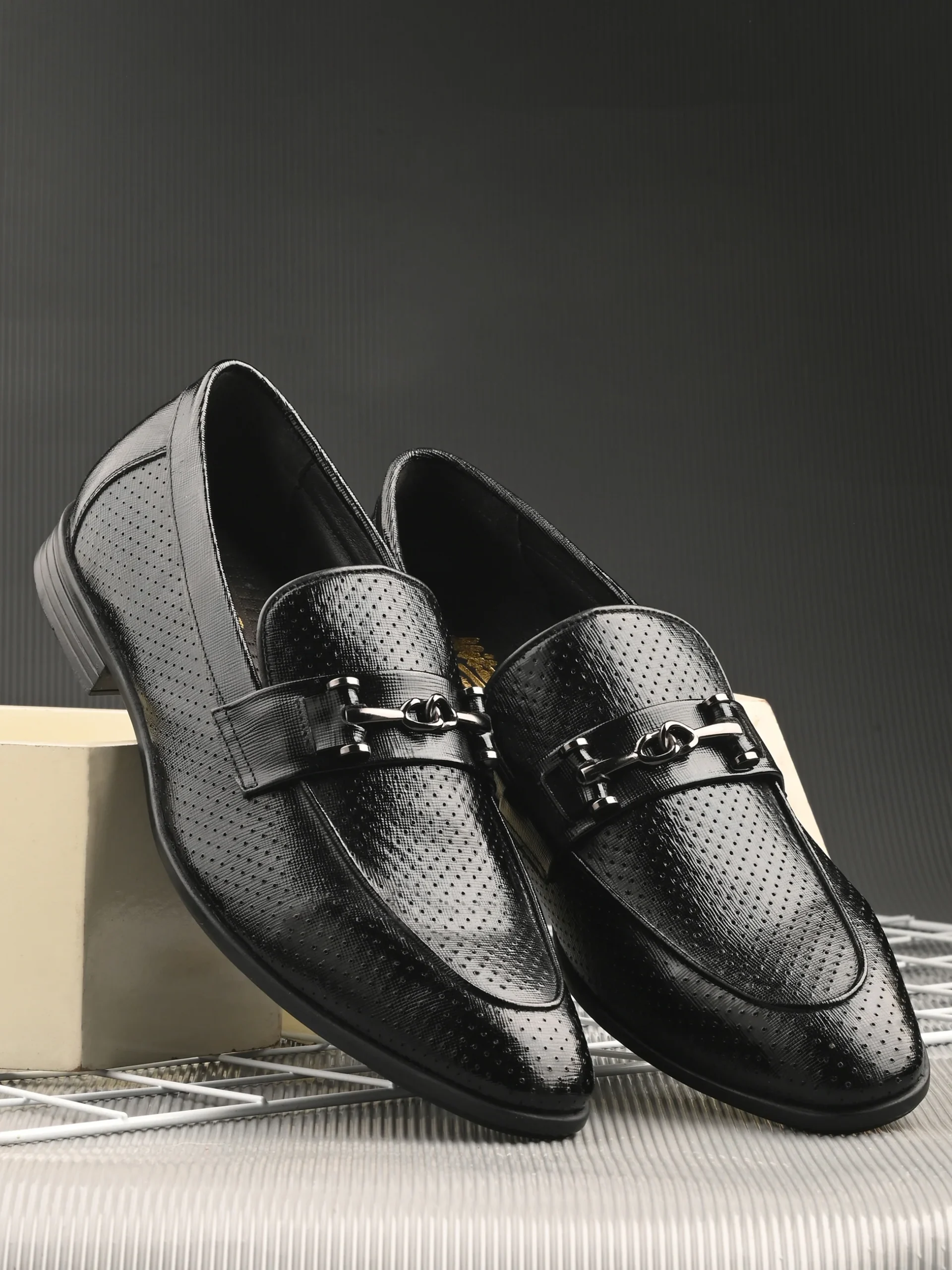 6344 black